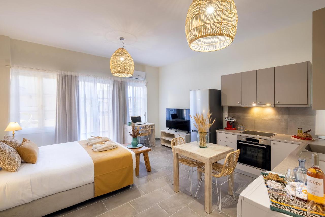 Grammata Suites Ermoupoli Buitenkant foto