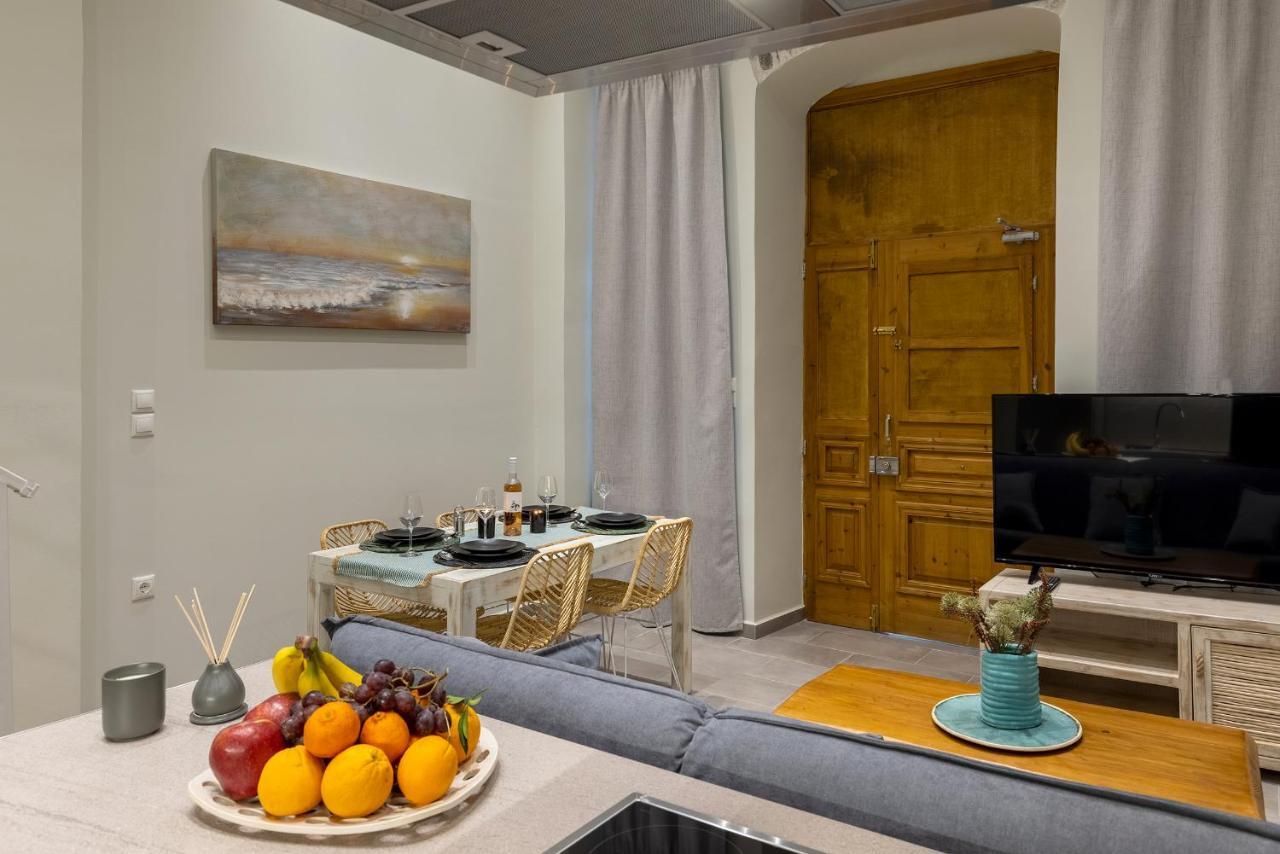 Grammata Suites Ermoupoli Buitenkant foto