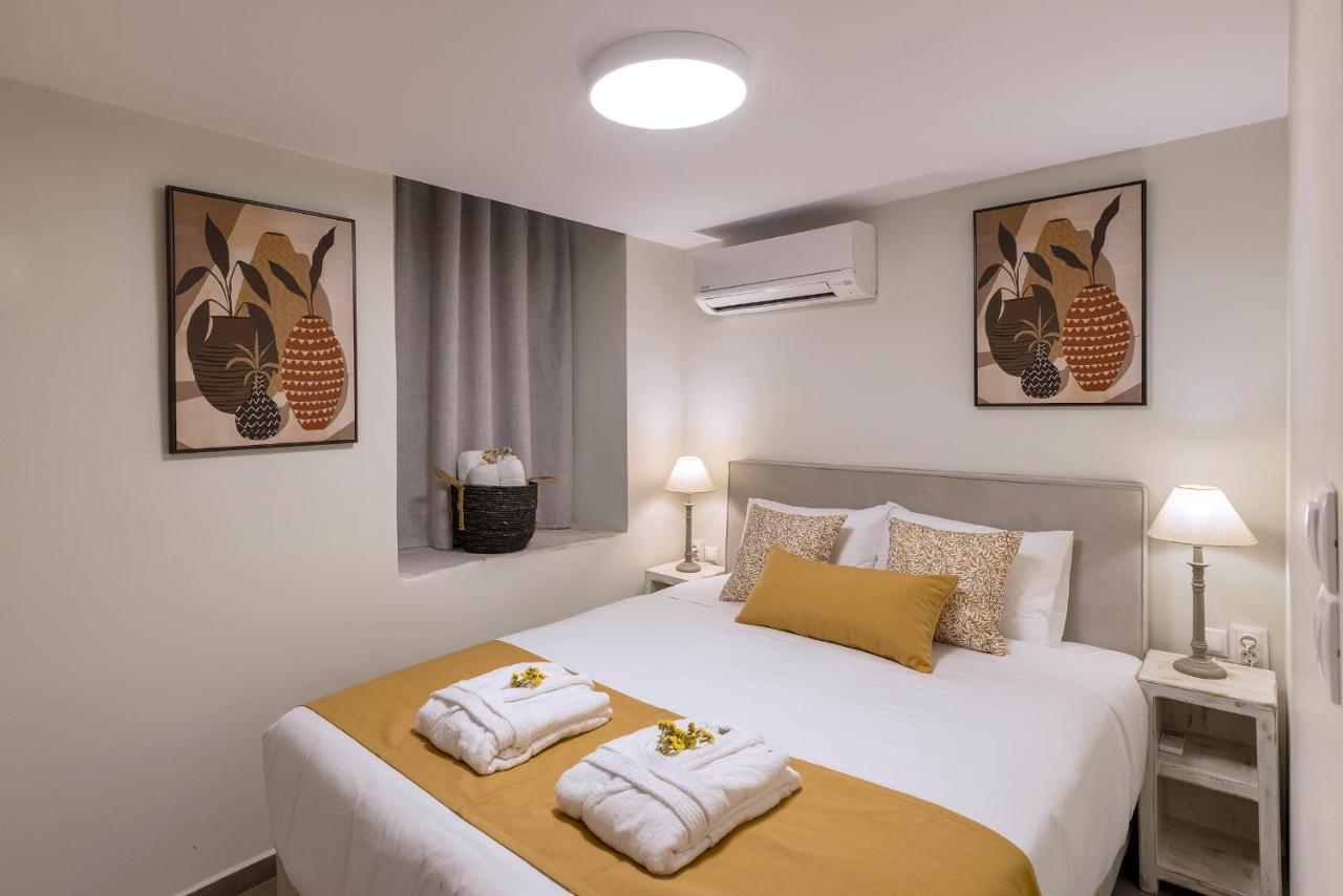 Grammata Suites Ermoupoli Buitenkant foto